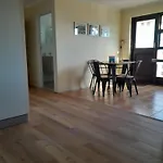 Luxury Studio Sleeps Up To 3 Adults - Sunset Beach