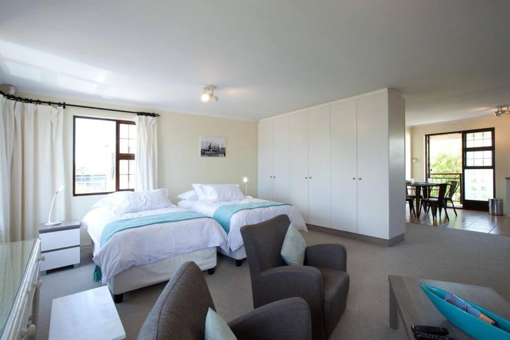 Luxury Sleeps Up To 3 Adults - Sunset * Cape Town