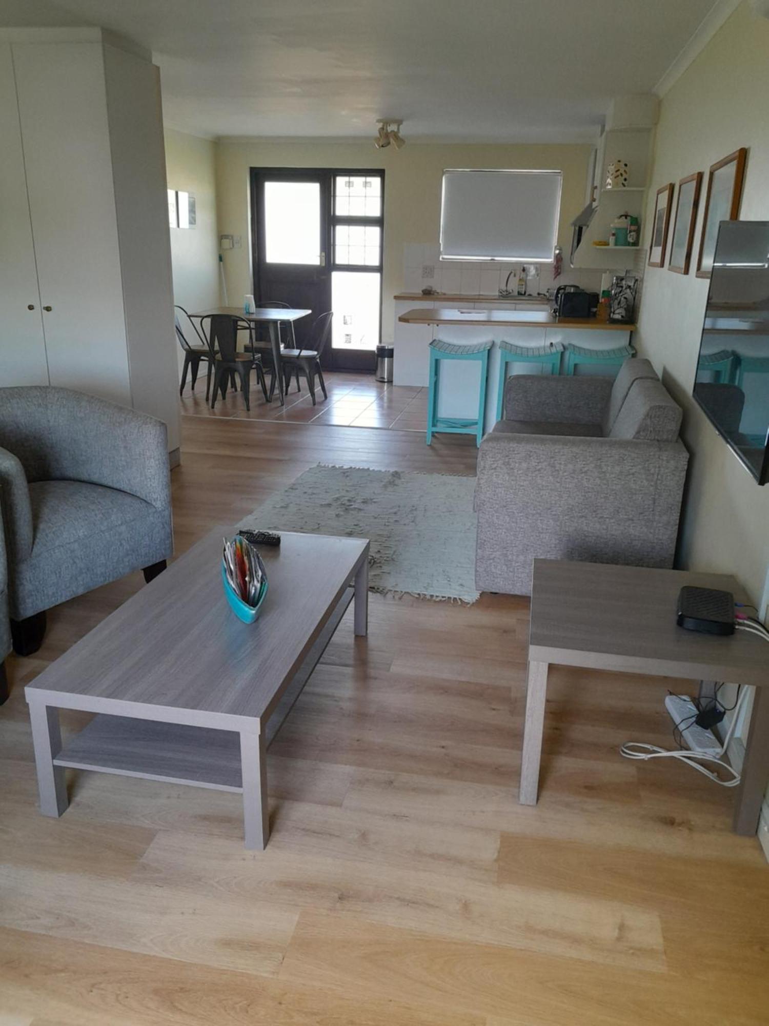 Luxury Sleeps Up To 3 Adults - Sunset Apartment *
