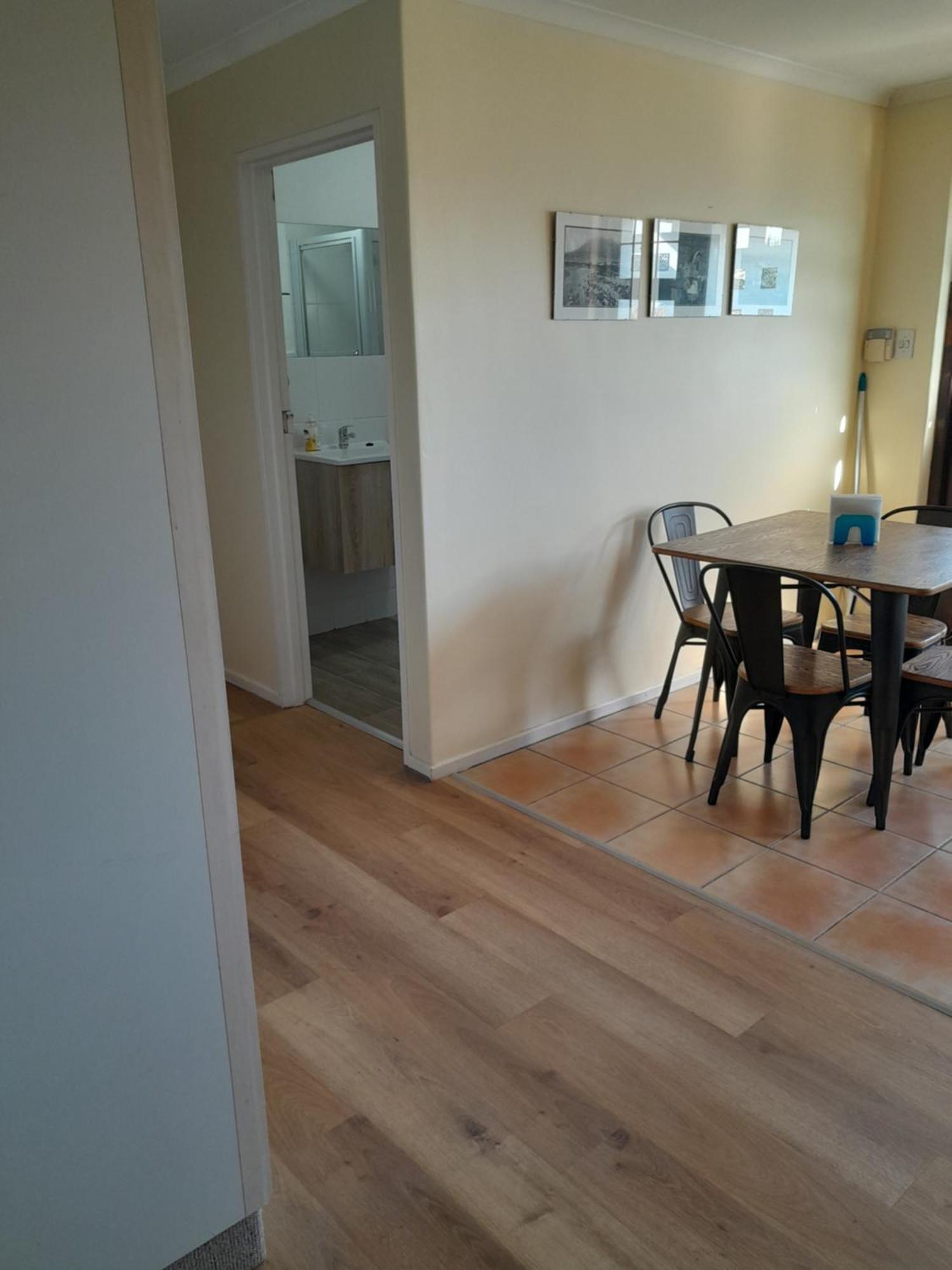 Apartment Luxury Sleeps Up To 3 Adults - Sunset Cape Town